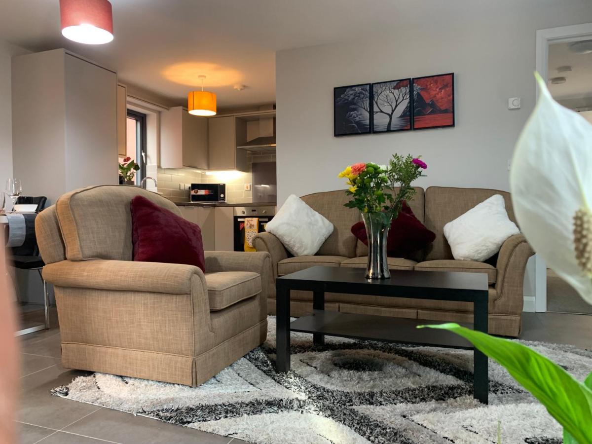 Aqua Dreams - Serviced Luxury Modern Belfast City Centre 2 Bed Apartment Exteriör bild